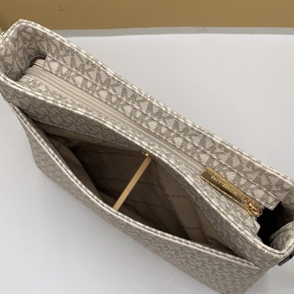 Michael Kors Jet Set Travel Large Messenger Crossbody Bag Light Cream Multi - Picture 11 of 16